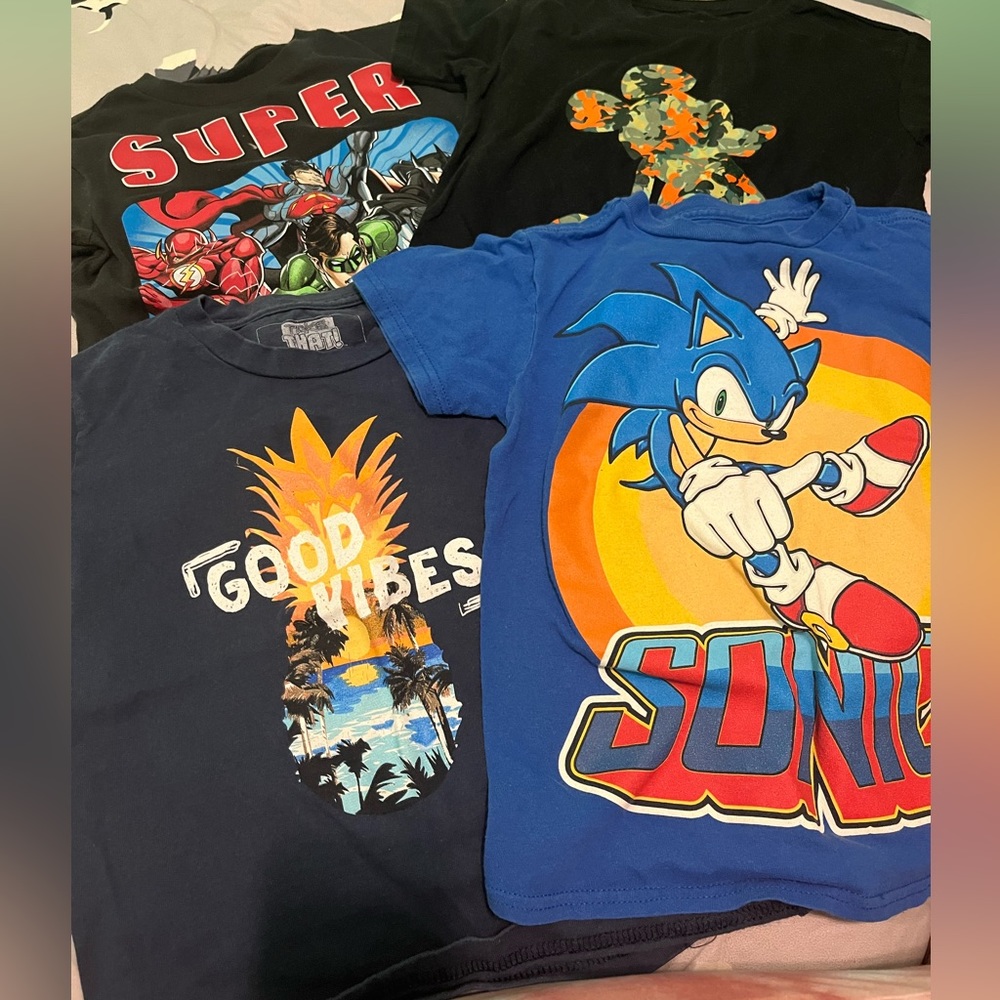 Boys size XS and 4